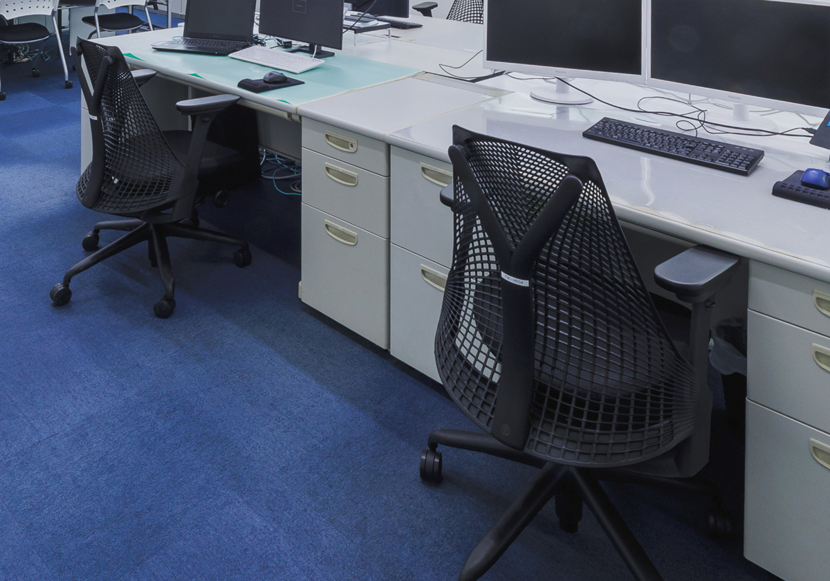 ワークチェアを一新